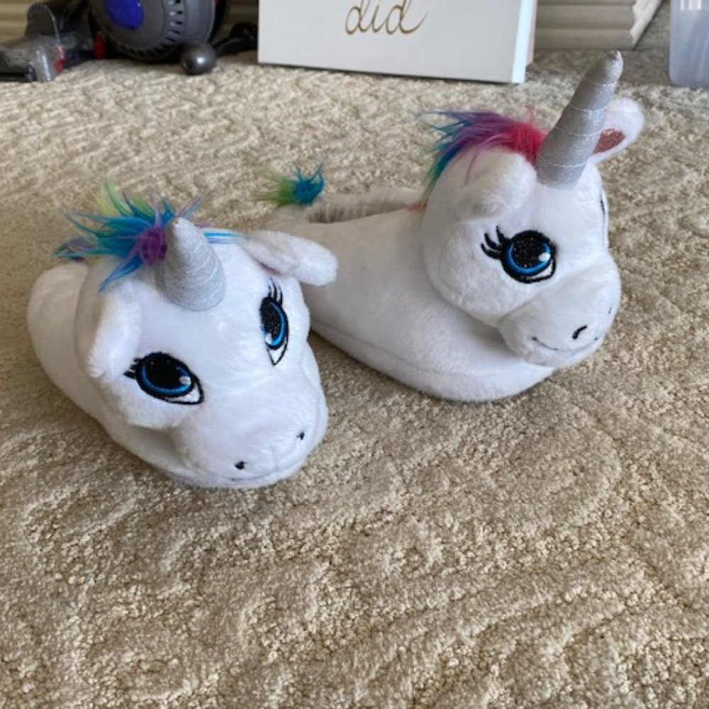 Justice Unicorn Slippers sz 2/3